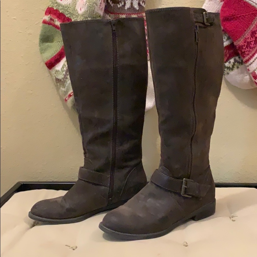 Brown Express Tall boots size 8